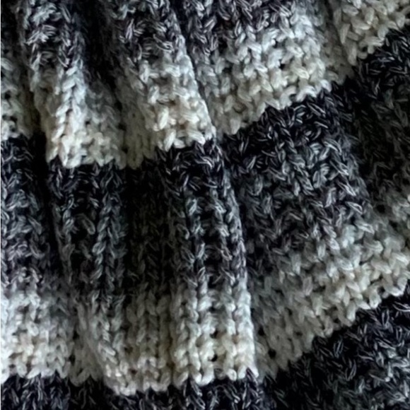 American Eagle Outfitters Soft Sweater Tank Top Casual Summer Trendy Blouse NWOT - Picture 2 of 8